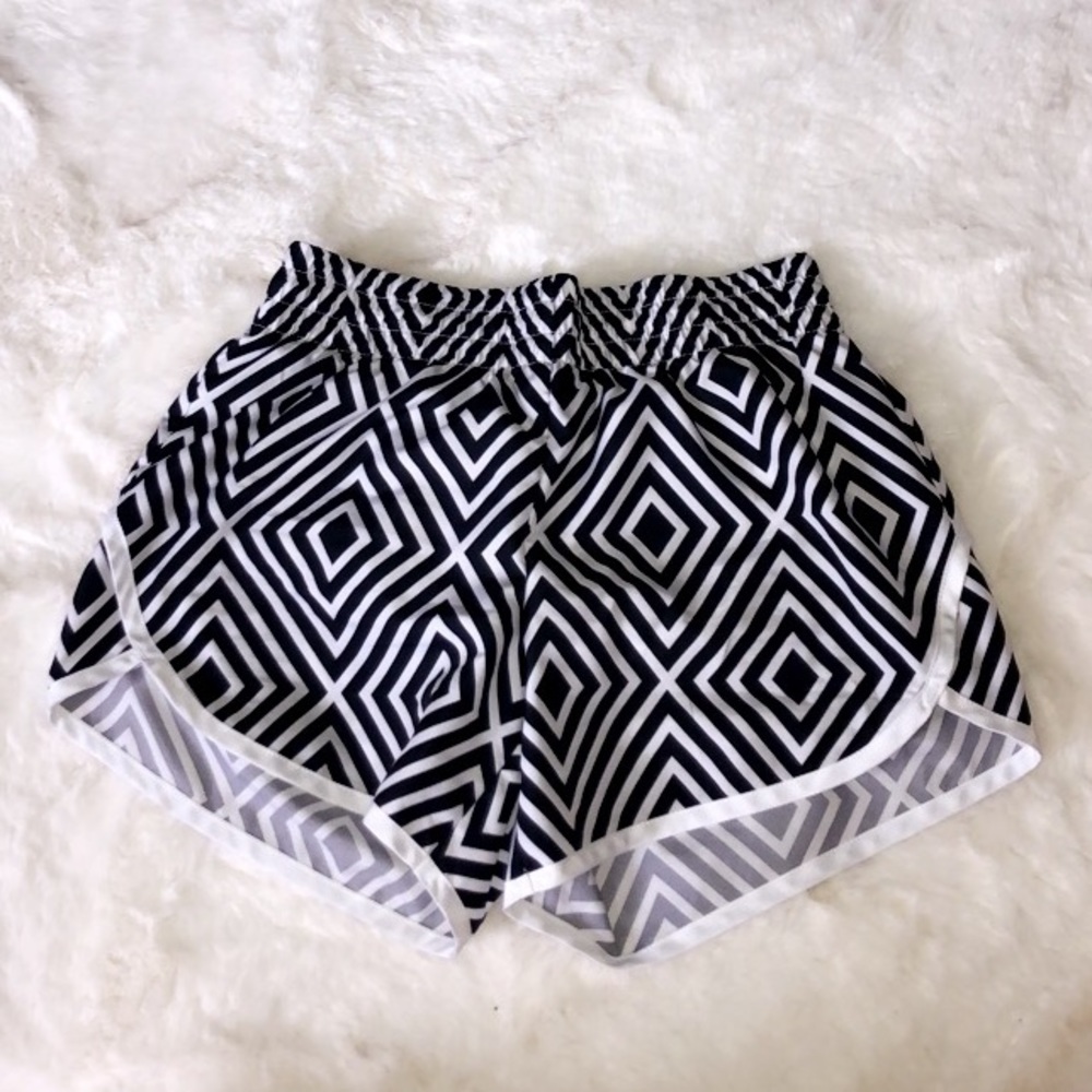 Athletic Shorts: Black and White!